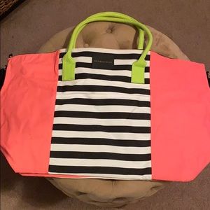 Victoria Secret duffle bag! Never used